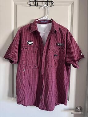 Georgia Bulldogs Columbia PFG Bonehead Fishing Shirt Men Sz Med Red Short Sleeve
